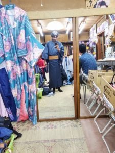 ganti outfit di kyoto