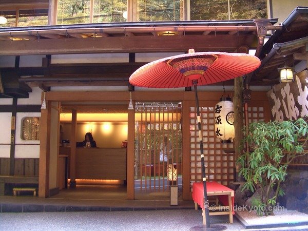 hotel-ryokan-ugenta-kibune-kyoto-08-m