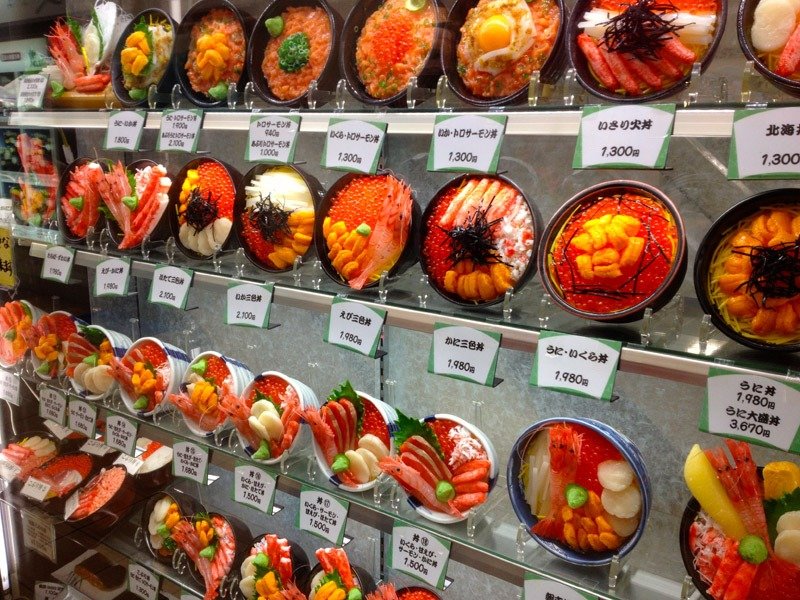 hakodate-morning-market-restaurant-window