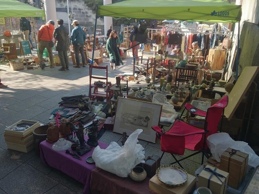 05-Antiques-Fair-Nogi-Jinja-Shrine-Tokyo-004