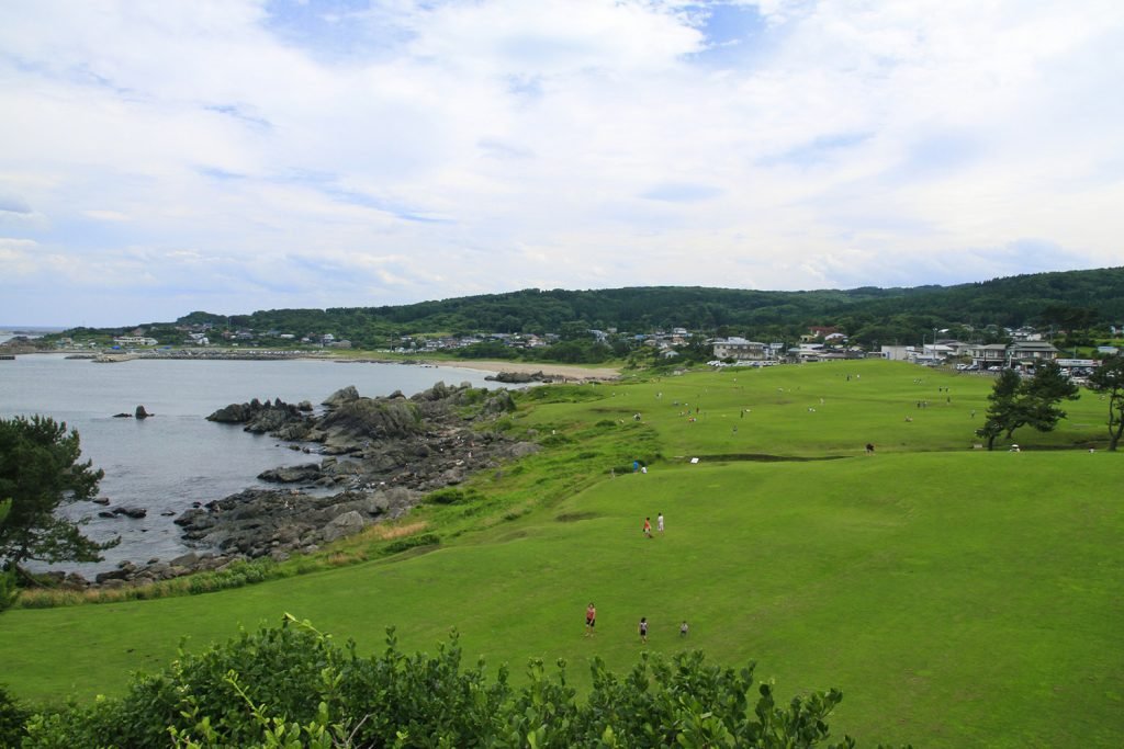 pantai tanesashi di aomori jepang