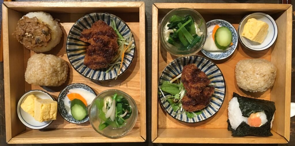 8 Rekomendasi Restoran Terbaik dengan Menu Onigiri Paling Favorit di Tokyo