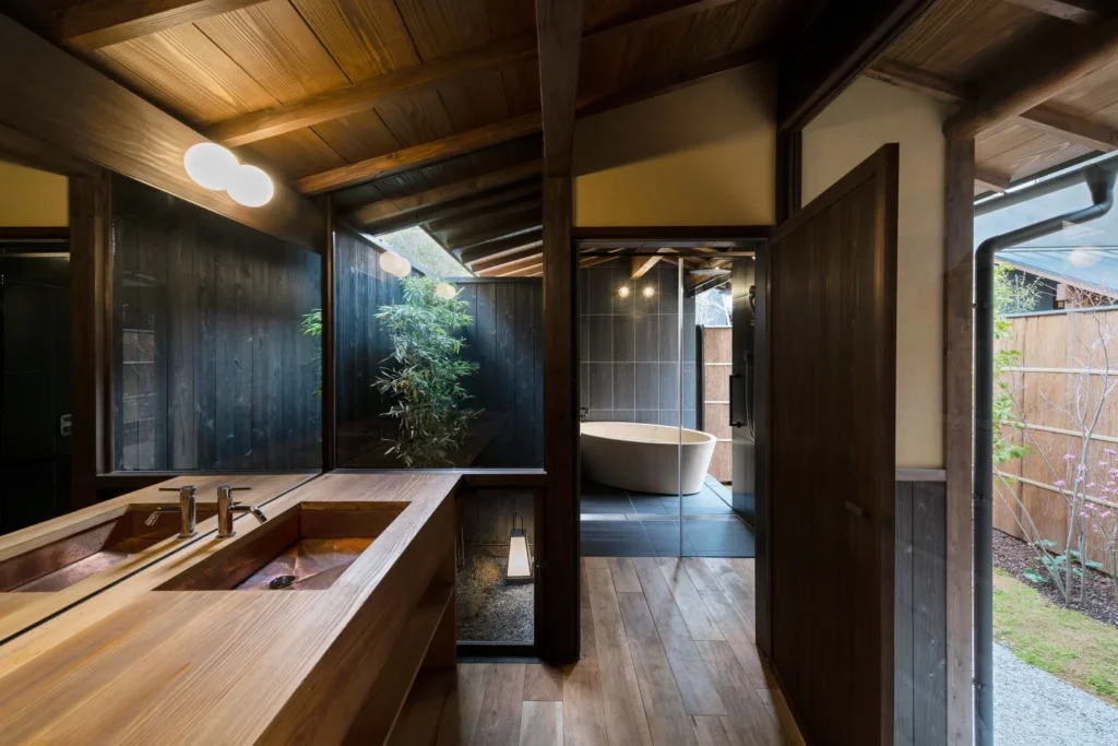 Traditional Townhouses: 8 Rekomendasi Machiya Hotels dan Guest Houses di Kyoto