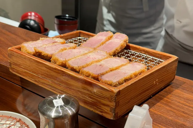 10 Rekomendasi Restoran Tonkatsu Terbaik di Tokyo, Nikmati Daging Babi yang Menggoda