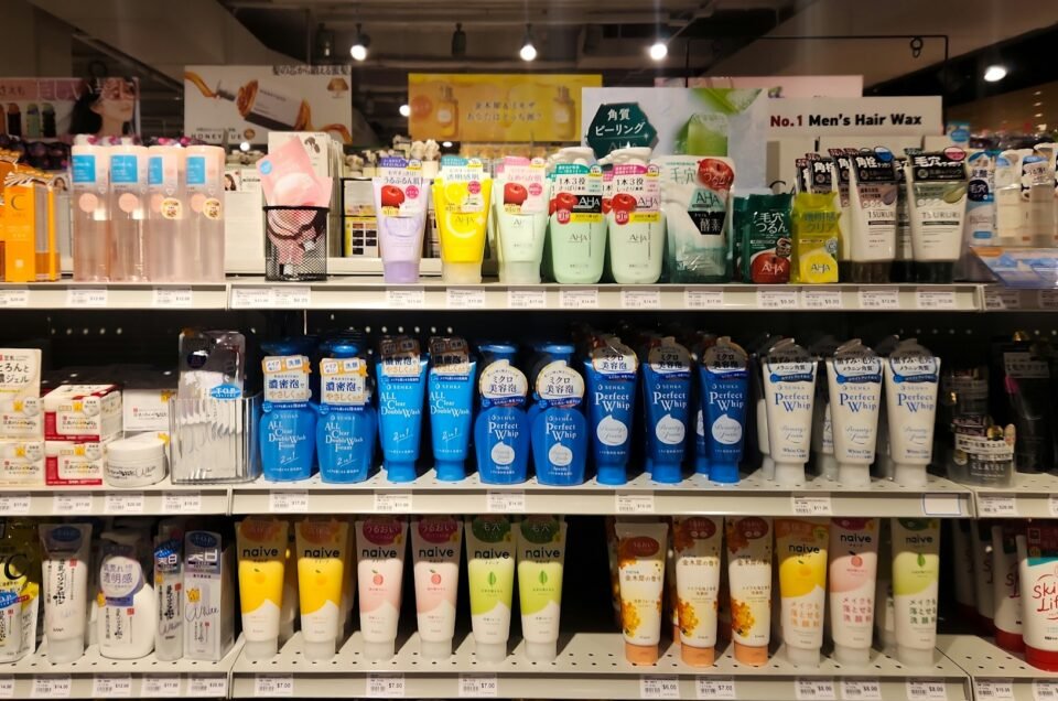 Rekomendasi 8 Produk Kecantikan Jepang dengan Sensasi Dingin untuk Musim Panas